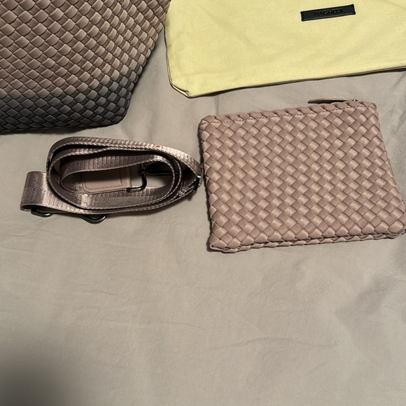 Naghedi St Barths small dip dyed tote and crossbody in mauve fading to grey - Picture 4 of 4
